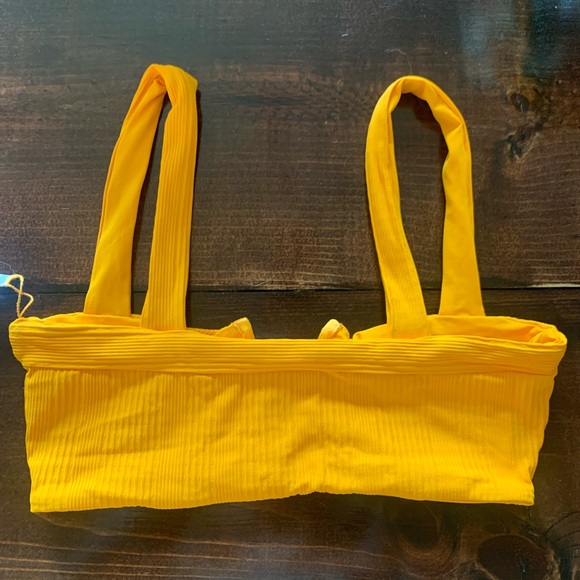 NEW L*Space Lee Lee Bikini Top in Mango M - Picture 2 of 2